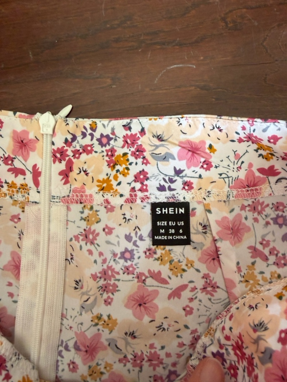 Floral Ruffle Bow Ruched Mini Skirt - Picture 5 of 5